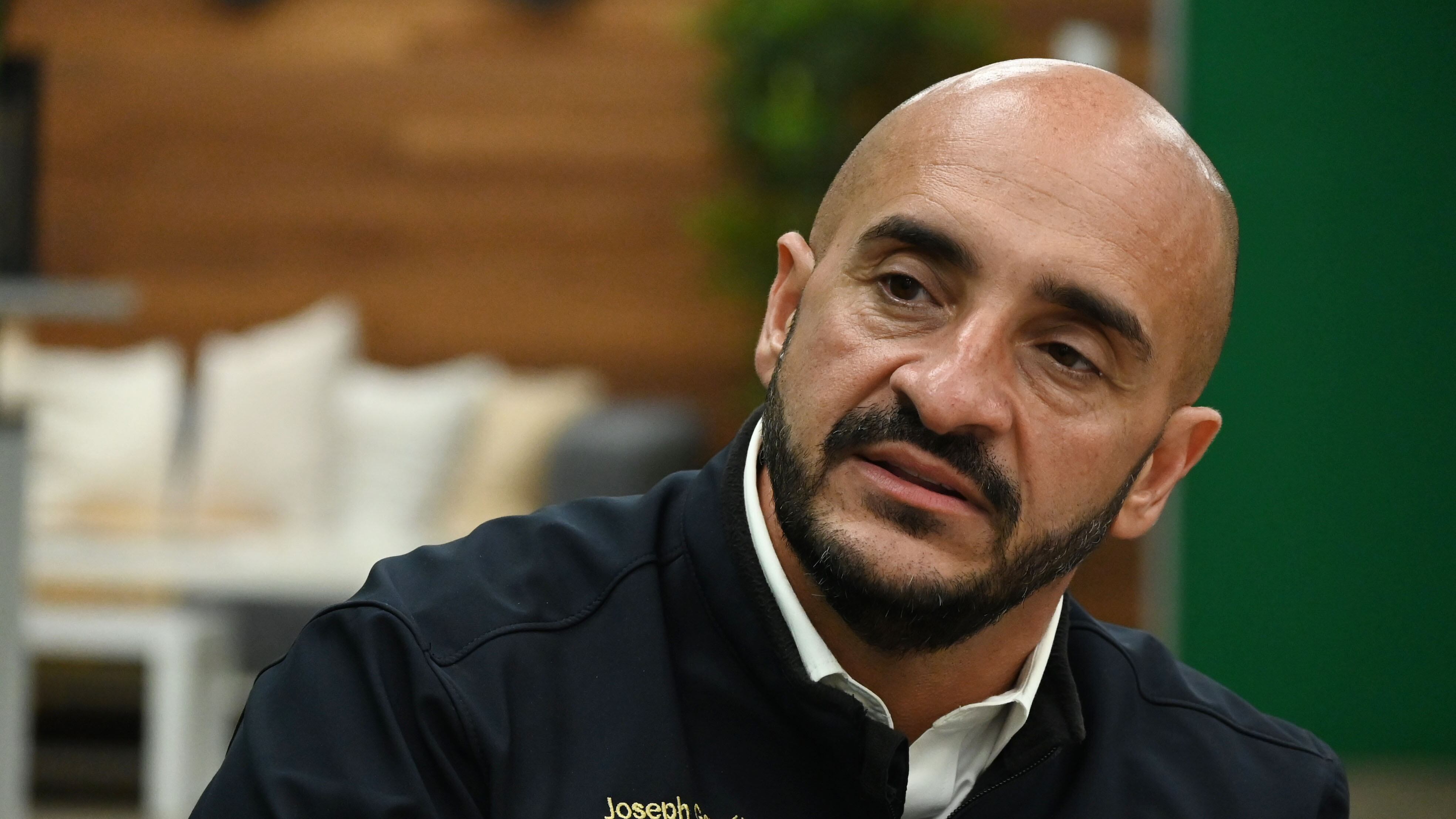 Entrevista al Comisionado de la Policía, Joseph González