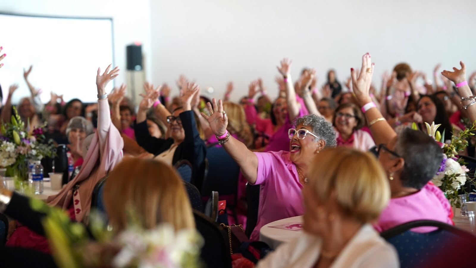Sobrevivientes de Cáncer de Mama en evento de Susan G. Komen.