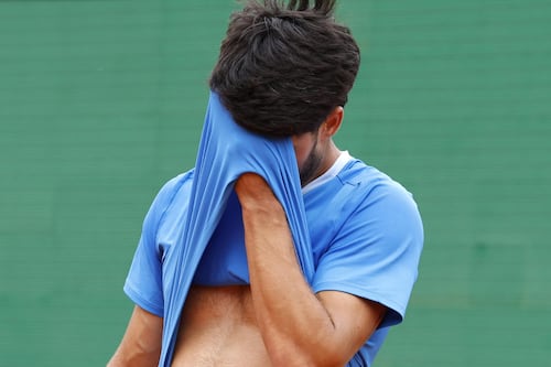 Alcaraz se pierde Roland Garros y Roma por lesión en la muñeca