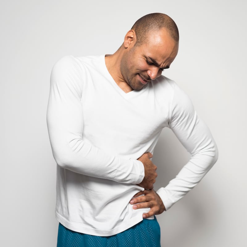 El trabajo principal de los riñones es limpiar la sangre de toxinas y transformar los desechos en orina, pero también realizan otros trabajos importantes como ayudar a controlar la presión arterial y producir glóbulos rojos. Foto: Freepik.