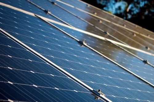 Negociado de Energía evalúa alternativas de almacenamiento de energía renovable