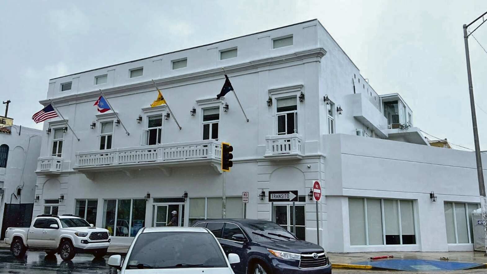 Fachada de la escuela chárter Paradiso College Preparatory, en Río Piedras