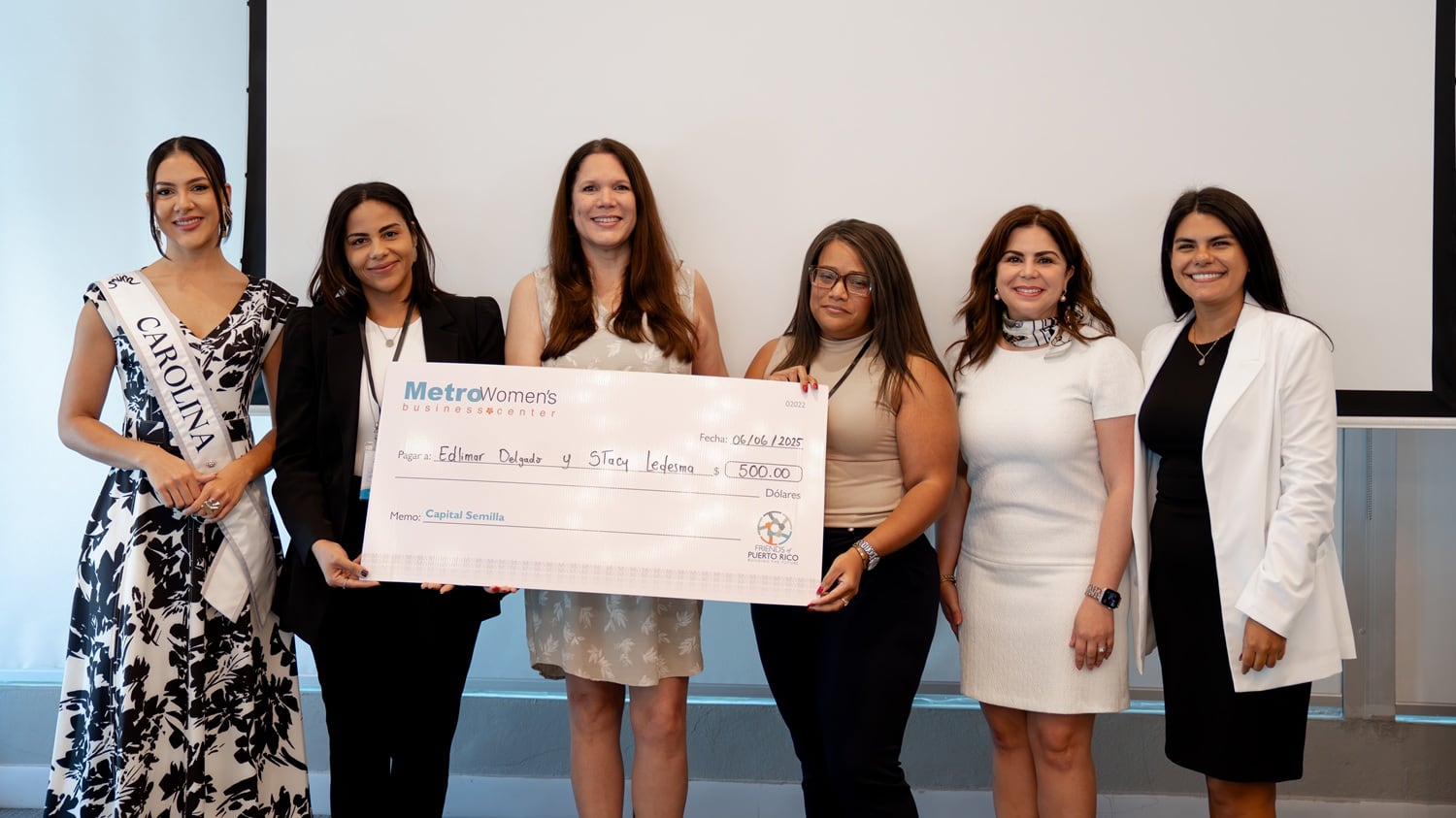 Ganadoras del Capital Semilla otorgado por Friends of Puerto Rico a dos mujeres emprendedoras.