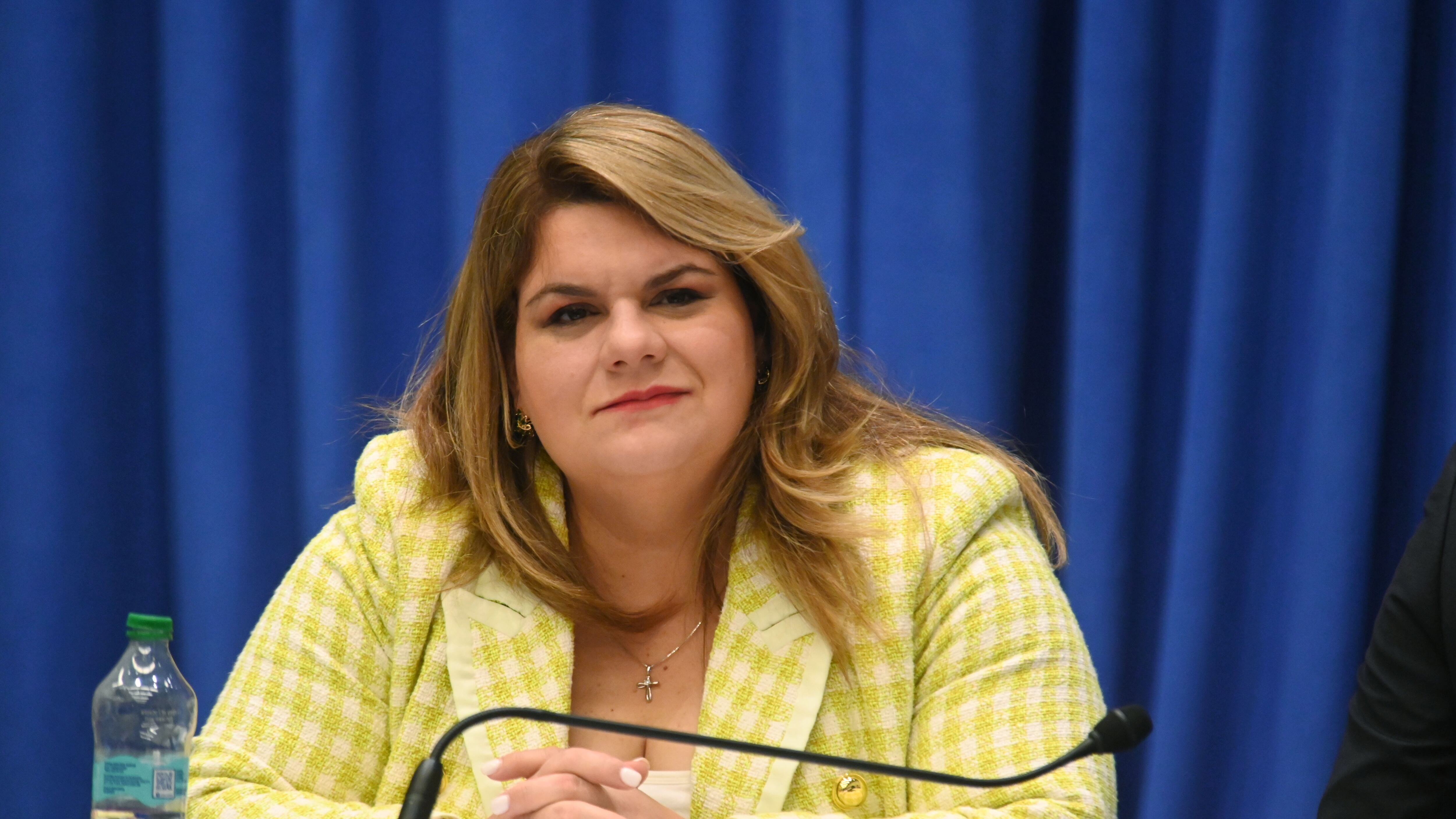 Reunión del Comité de Transformación Energética, con la gobernadora, Jennifer González