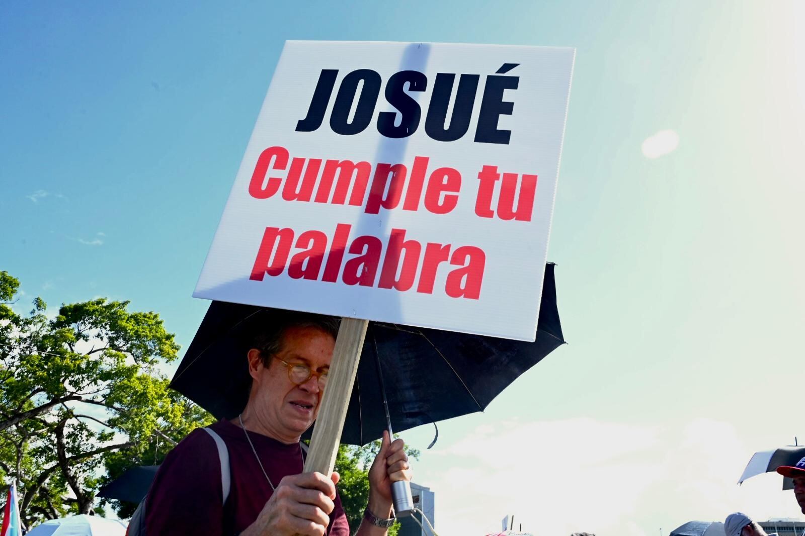 Ciudadanos se tiraron a la calle para exigir la salida de LUMA.