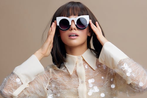 ¿Adiós vestidos de fiesta? La nueva tendencia que mezcla elegancia y comodidad en uno solo