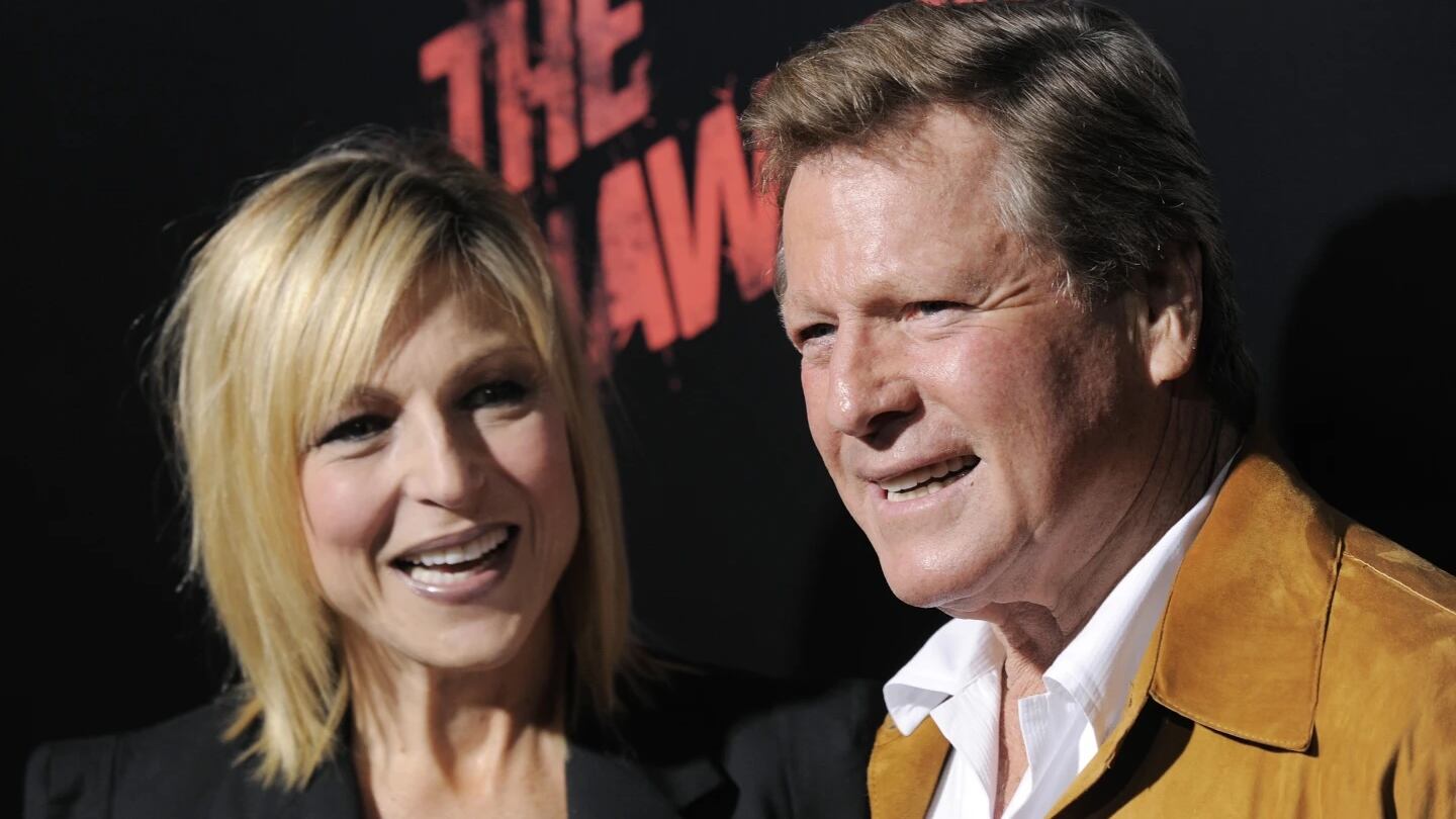 Ryan O'Neal junto a su hija Tatum en 2010.