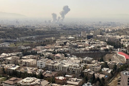 Demócratas denuncian que Trump declaró la guerra a Irán sin permiso del Congreso