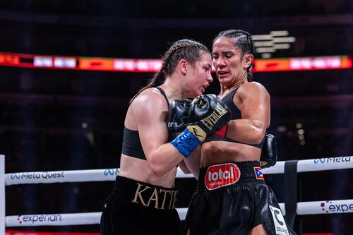 Katie Taylor niega cabezazo a Amanda Serrano haya sido intencional