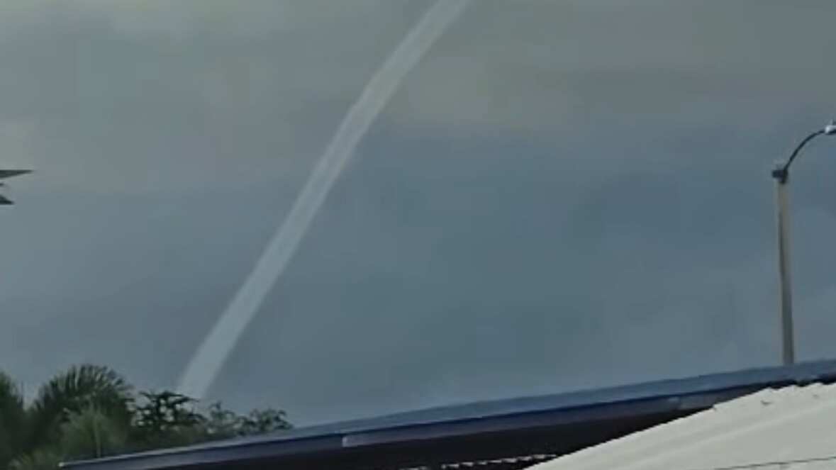 Varios usuarios compartieron sus videos con imágenes del fenómeno a través de las redes sociales. Sofia Reyes Fontanez.