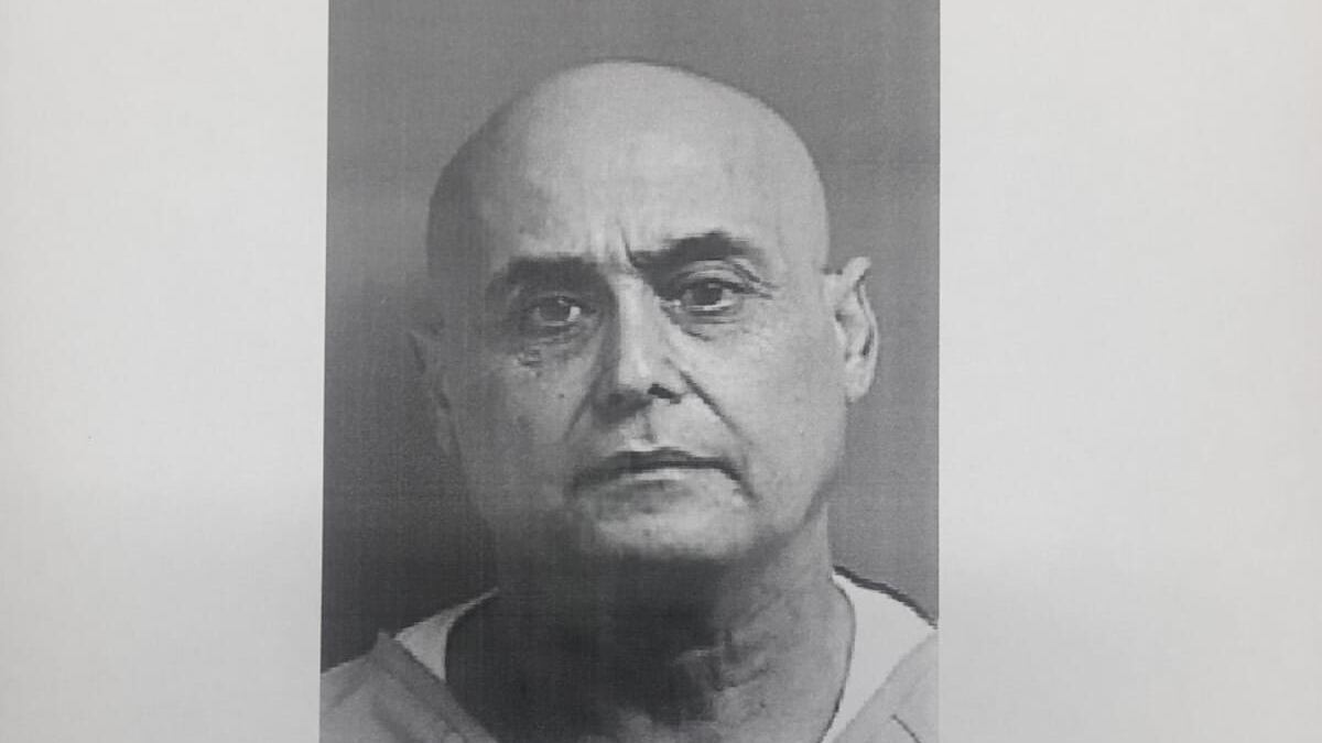 José E. Rivera Báez, de 58 años