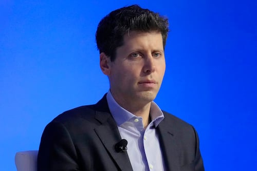 Sam Altman confirmó que ya tiene los primeros prototipos de un nuevo y misterioso hardware de inteligencia artificial
