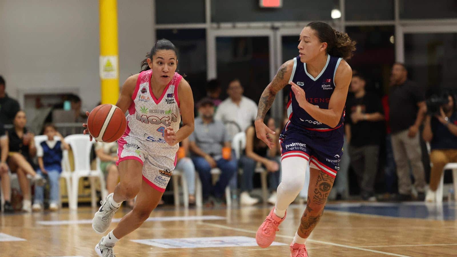 Hillary Martínez lideró la ofensiva de las Explosivas con 22 puntos.