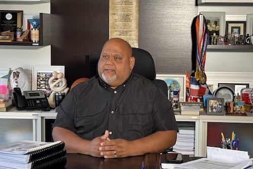 Guayama decreta duelo por empleada municipal víctima de violencia de género