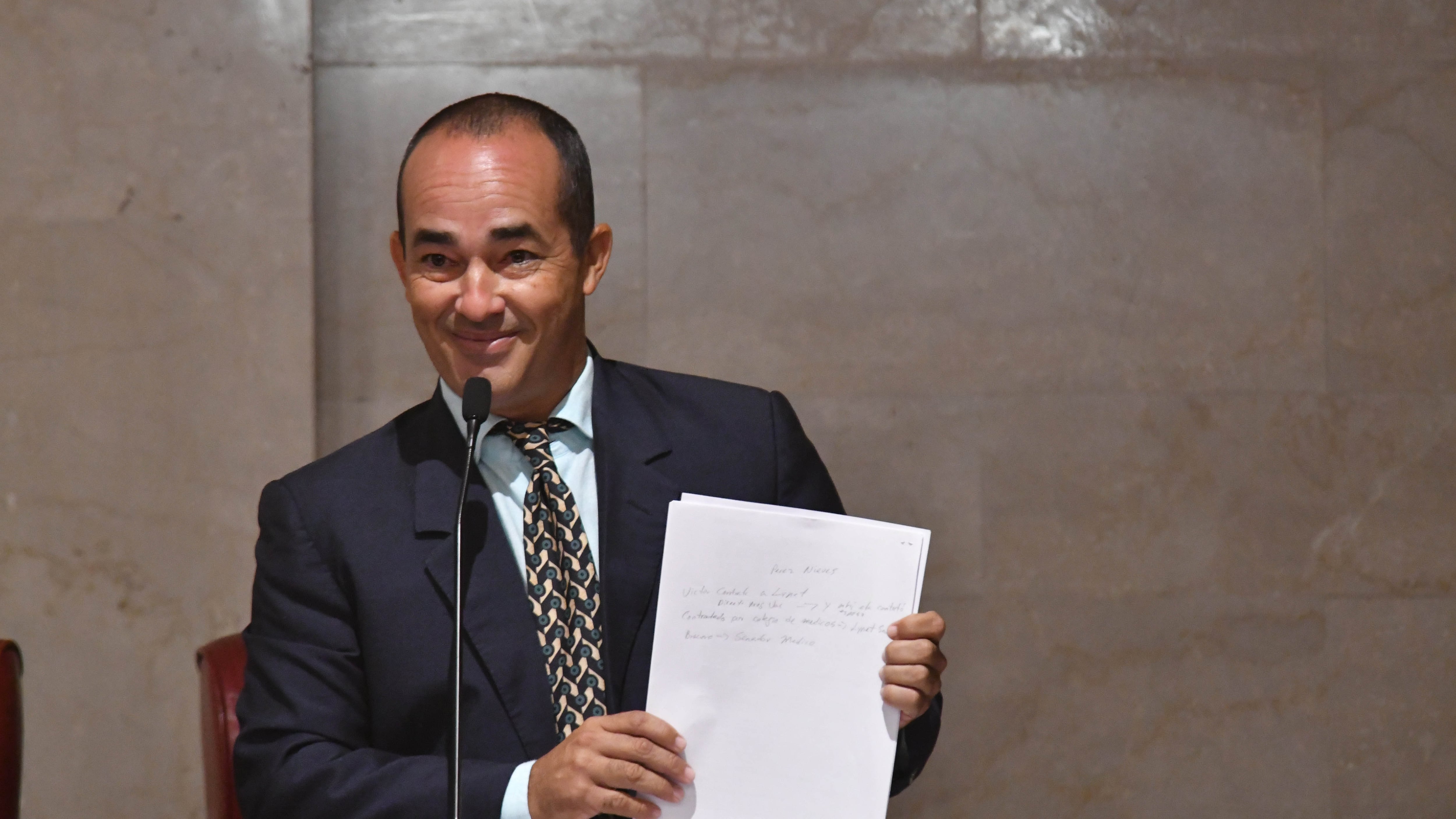 El Senador Eliezer Molina