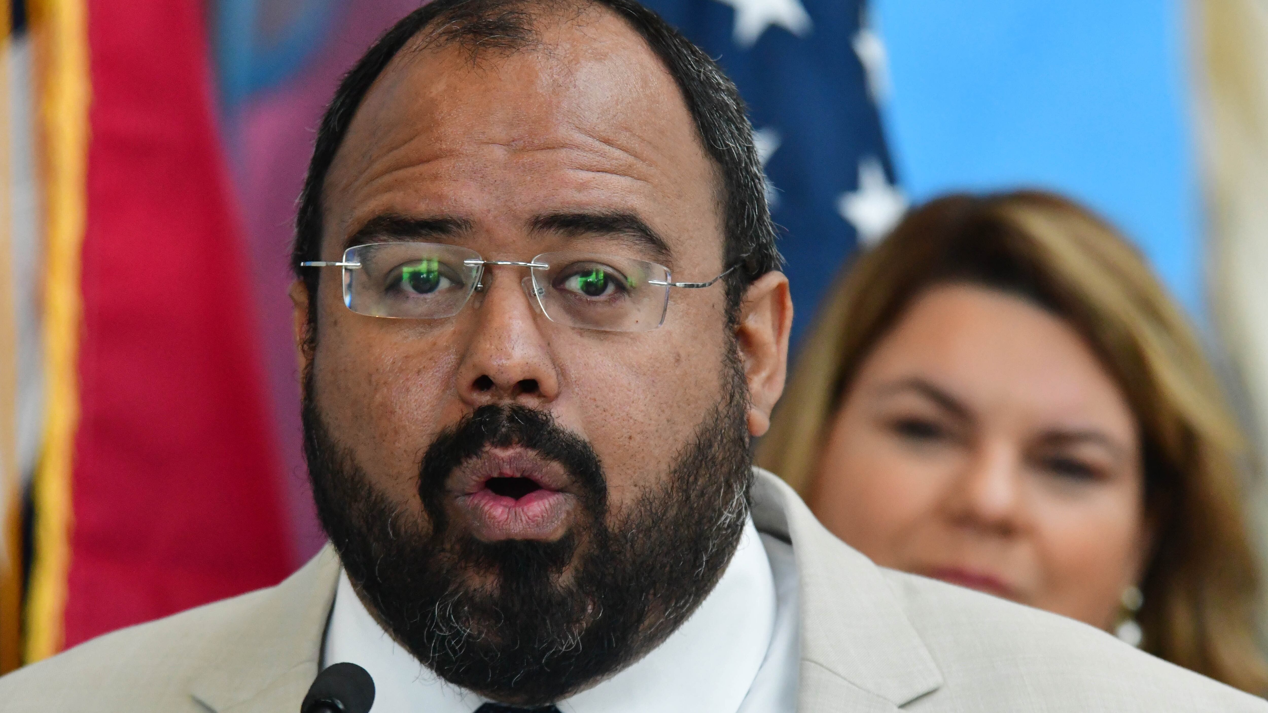 El Secretario de. Educación, Eliezer Ramos Parés