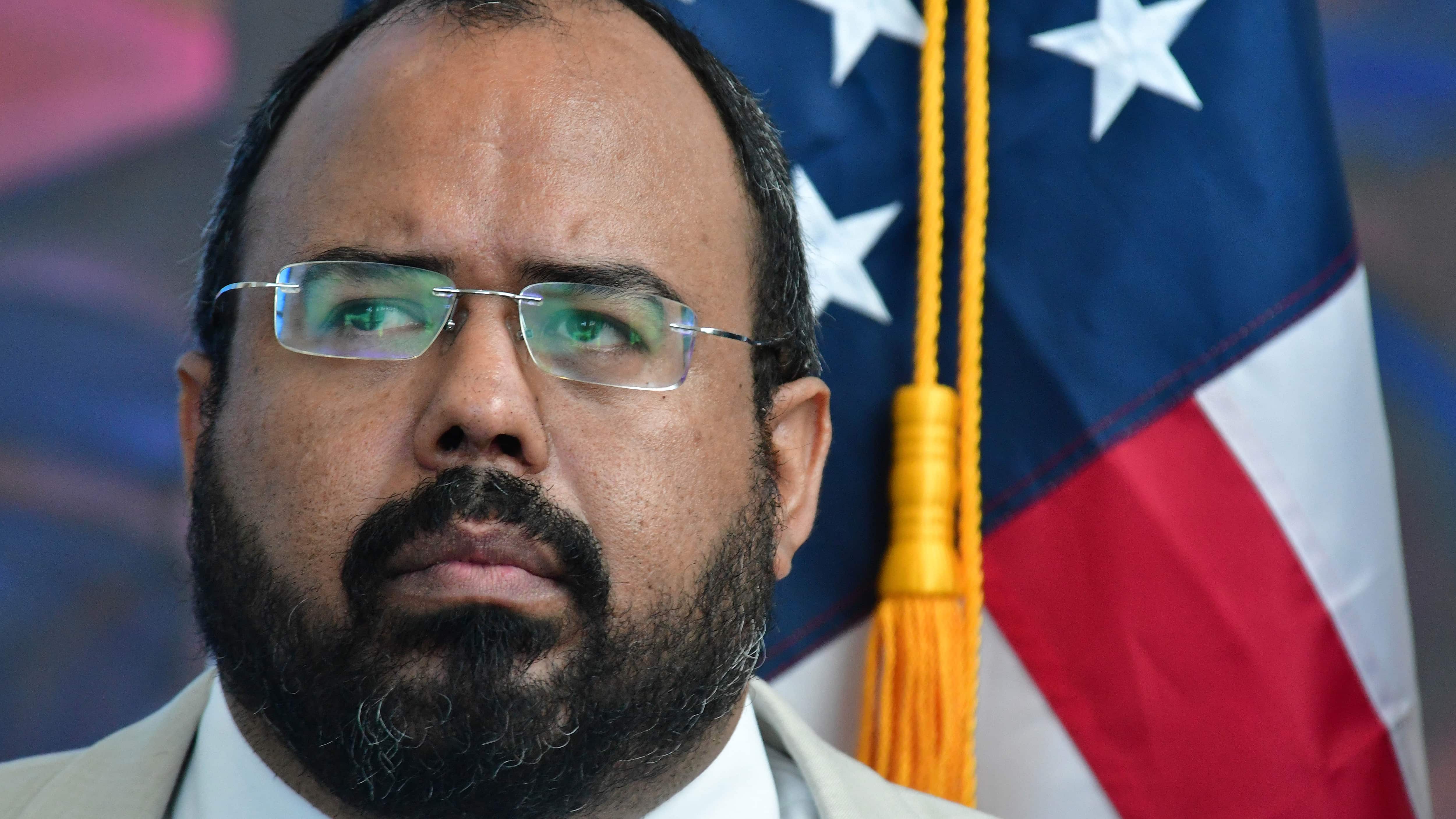 El Secretario de. Educación, Eliezer Ramos Parés