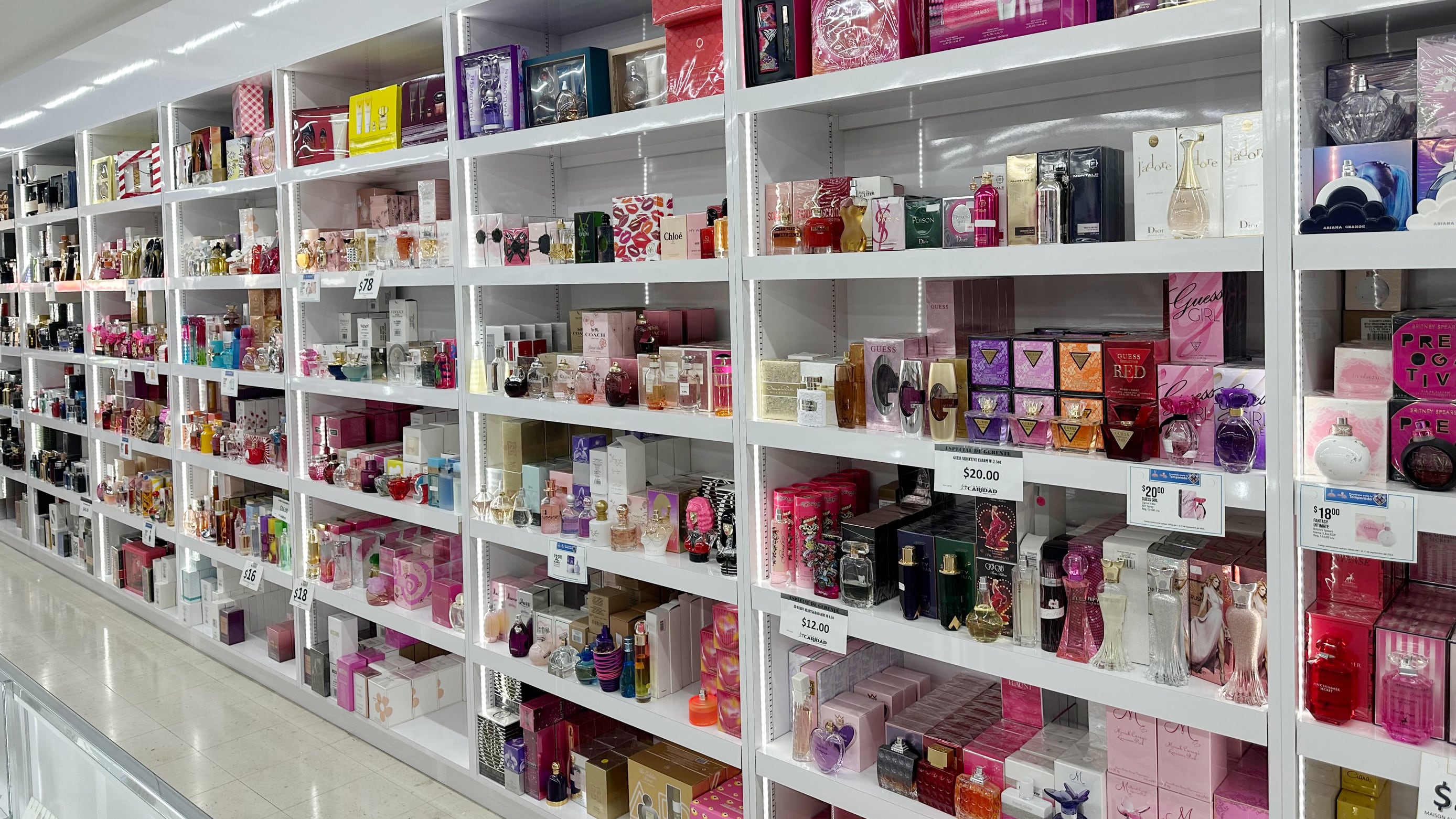 Regresa el “Fragancia Fest” de Farmacia Caridad y Pharmamax – Metro ...