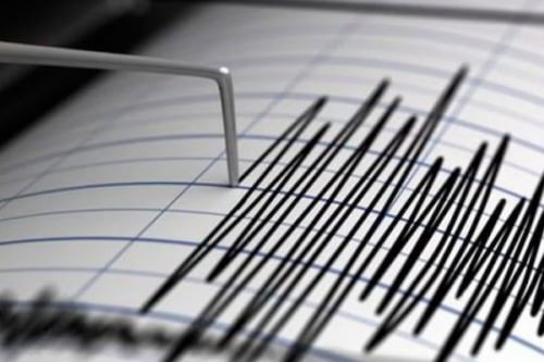 Impactantes imágenes del terremoto de 7.4 en Indonesia