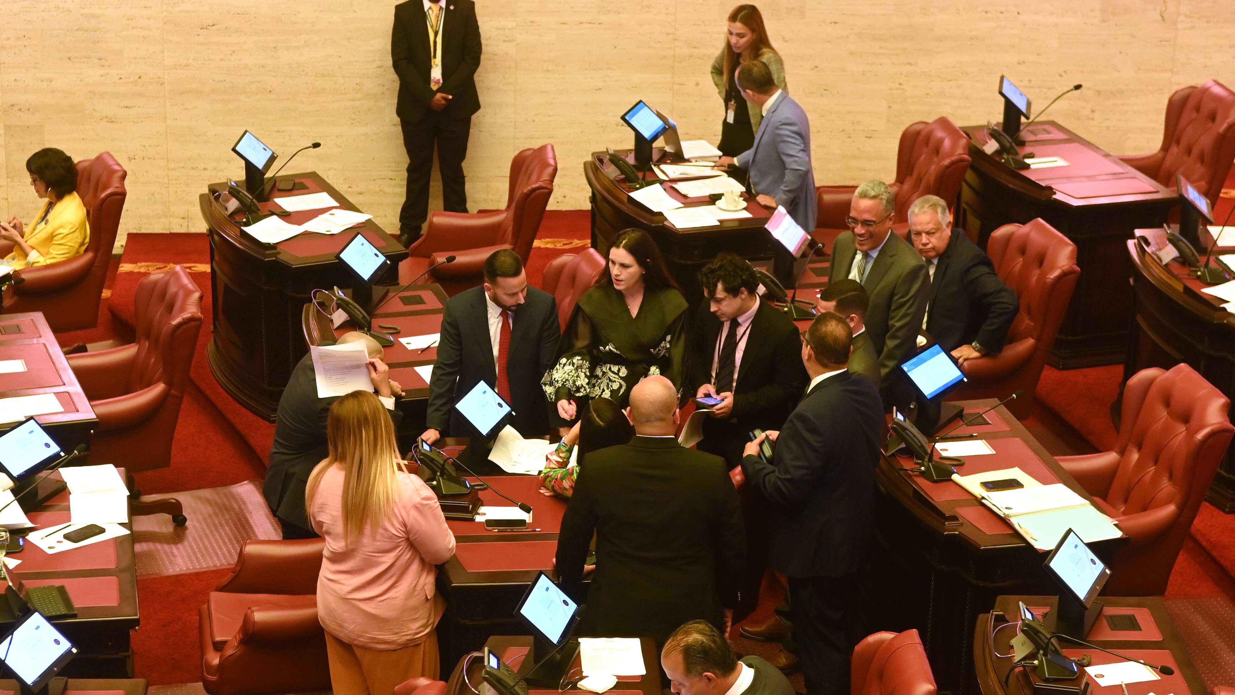 Reunión entre senadores