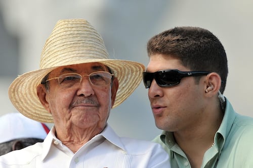 Marco Rubio mantiene contactos secretos con el nieto de Raúl Castro, según Axios