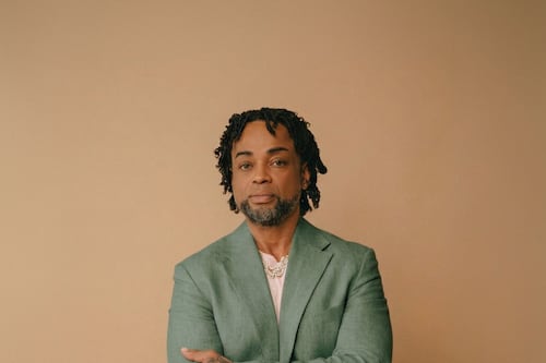 Boris Bilbraut inicia nueva etapa musical con el sencillo “Cuando Sale el Sol”