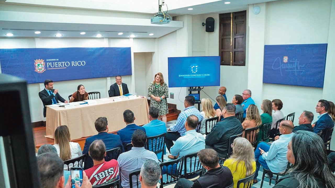 Jenniffer González, gobierno, comités