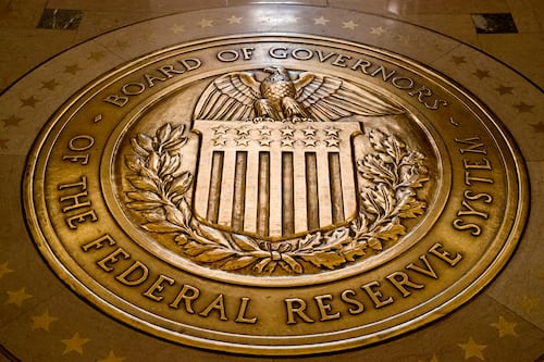 Quiebra de bancos en Estados Unidos trae recuerdos de crisis del 2008, pero más acelerada