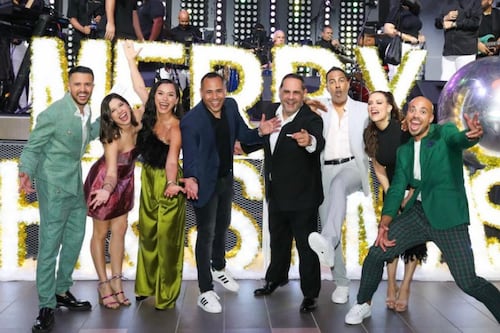 Música típica y urbana se unieron en el concierto “Celebra la Navidad 2025”