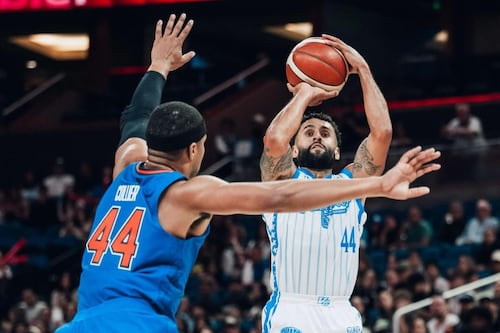 Vaqueros vencen a los Cangrejeros en juego del BSN en Orlando