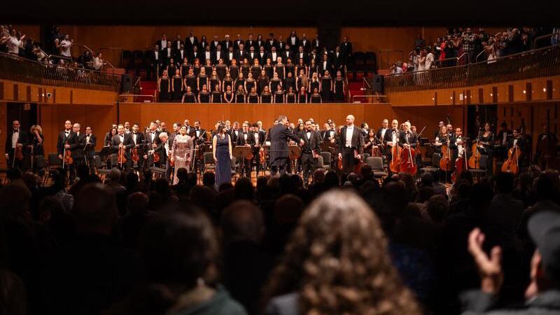Celebró sus 65 años con un concierto