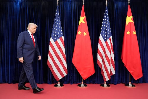 Trump espera que su reunión con Xi Jinping impulse la paz y el éxito entre Estados Unidos y China