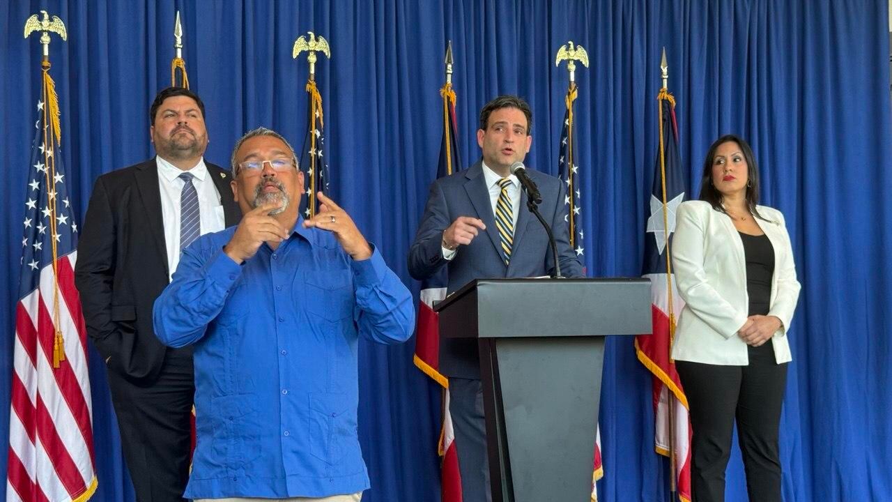 El director de la Administración de Servicios Médicos (ASEM), Jorge Matta González