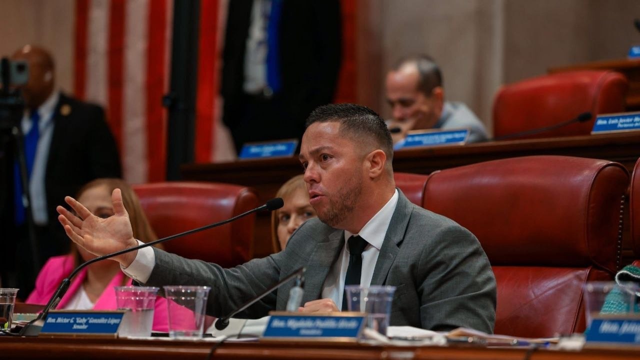 Héctor González López.