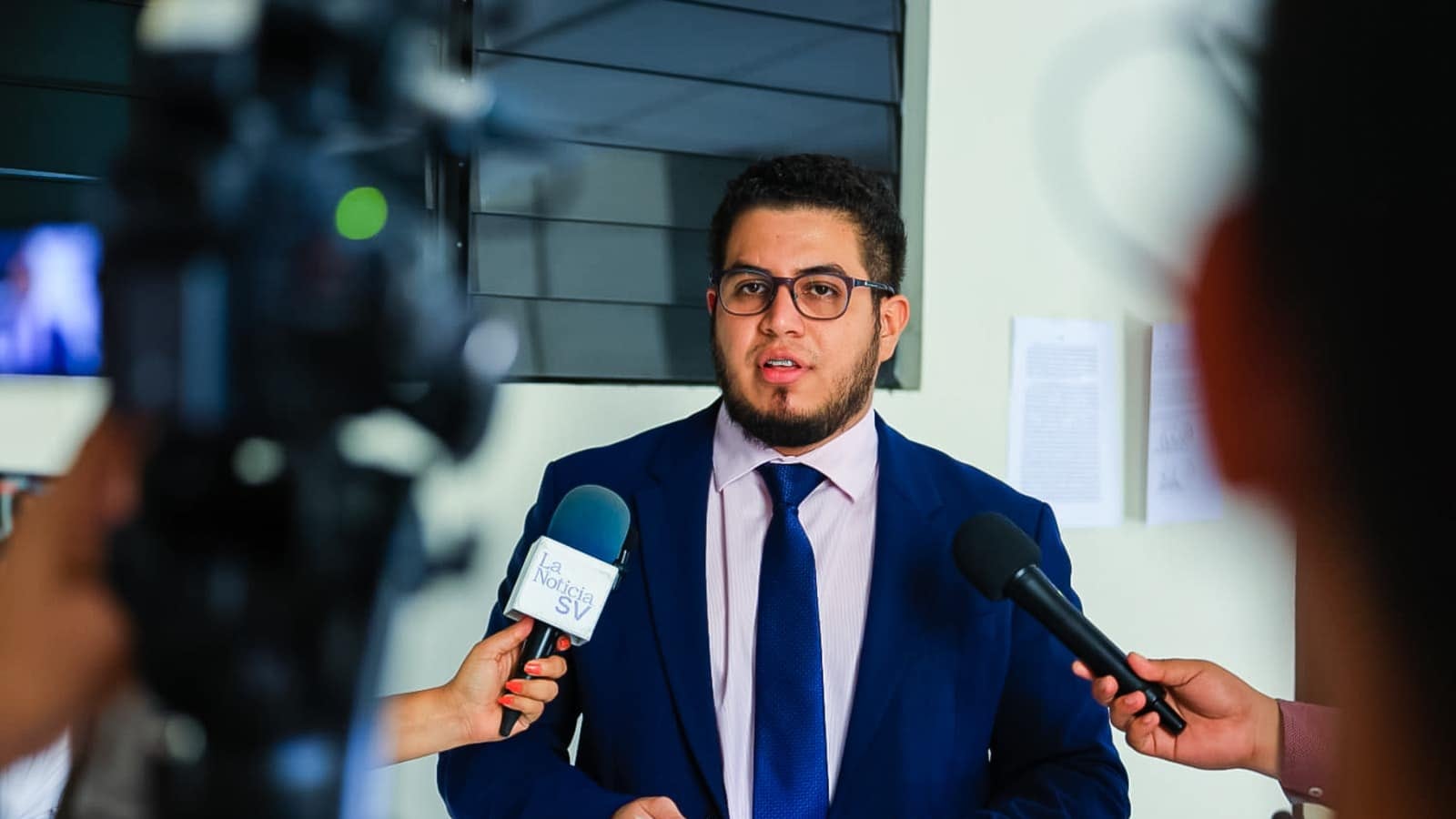 Diputado oficialista, Erick García (El Salvador)