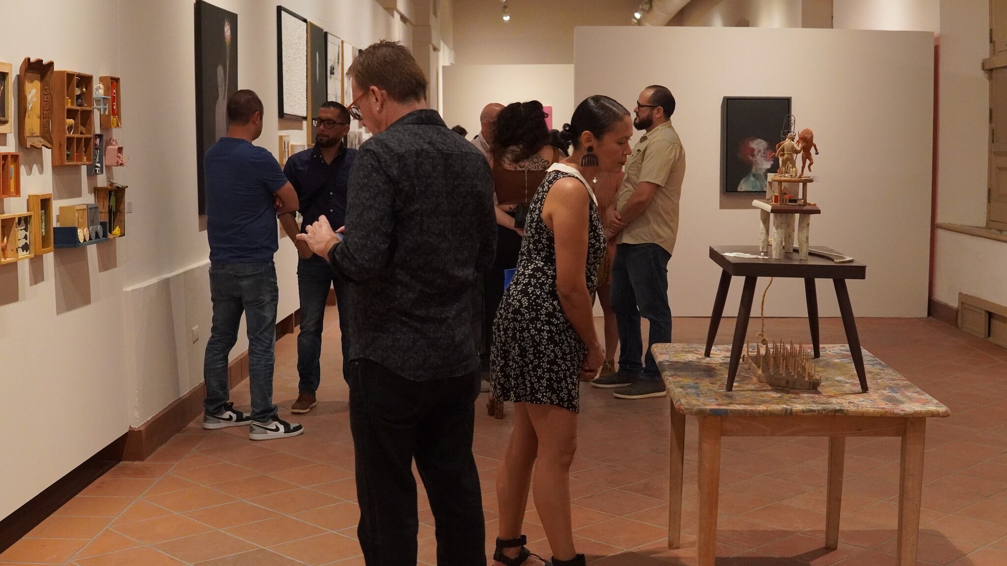 Vista de sala exposición "Sin pena ni gloria" de Aby Ruiz.