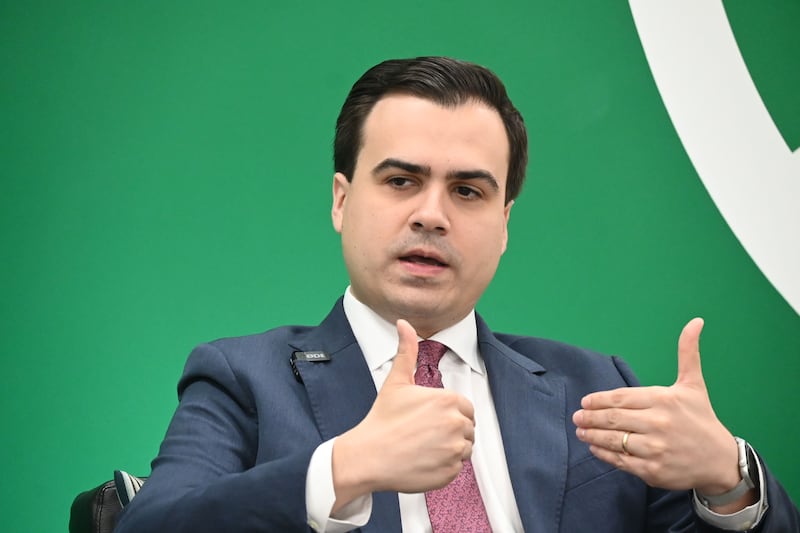 El Comisionado Residente en Washington, Pablo José Hernández.