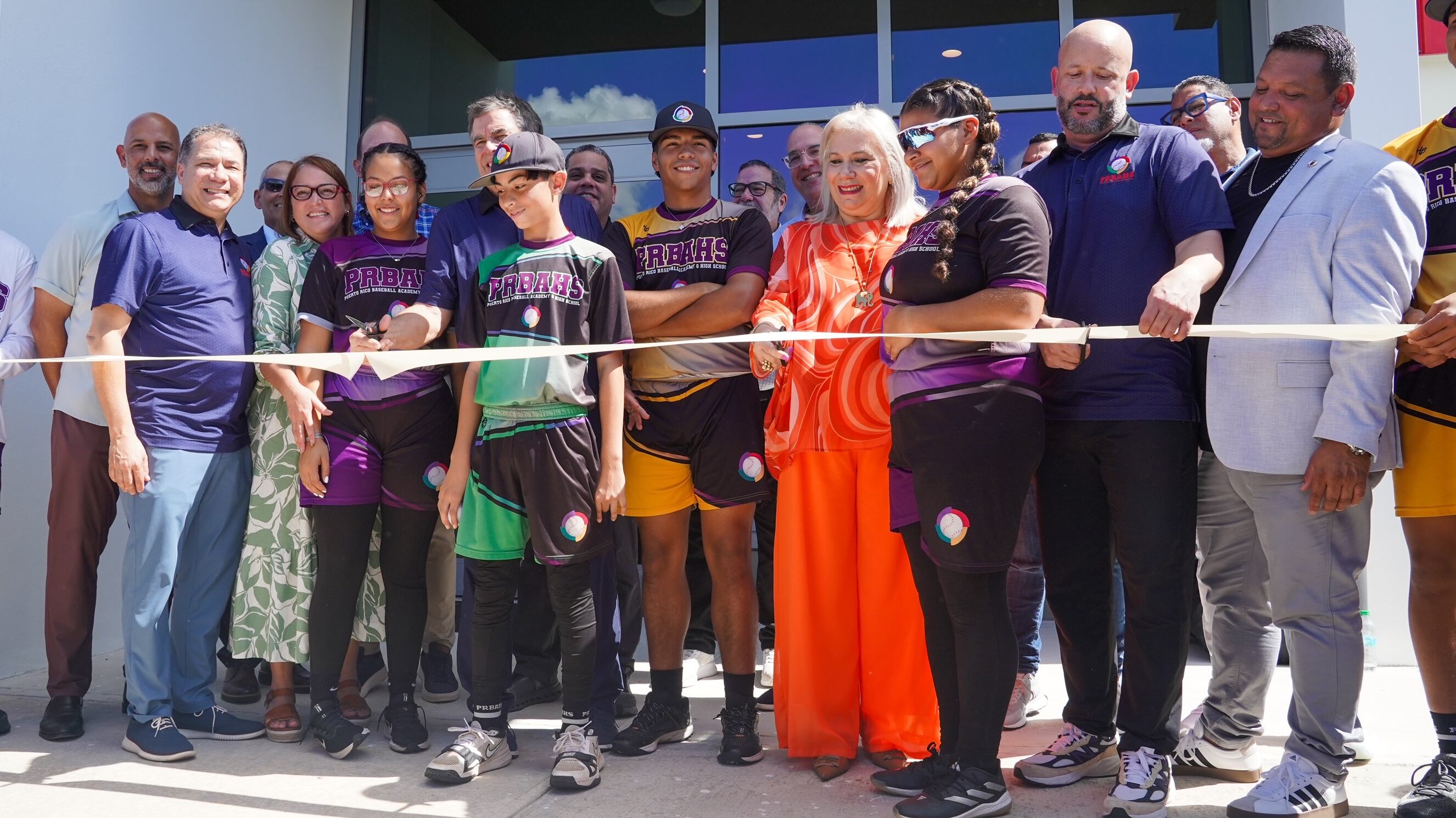 Puerto Rico Baseball Academy and High School inaugura el World Class Training Center.