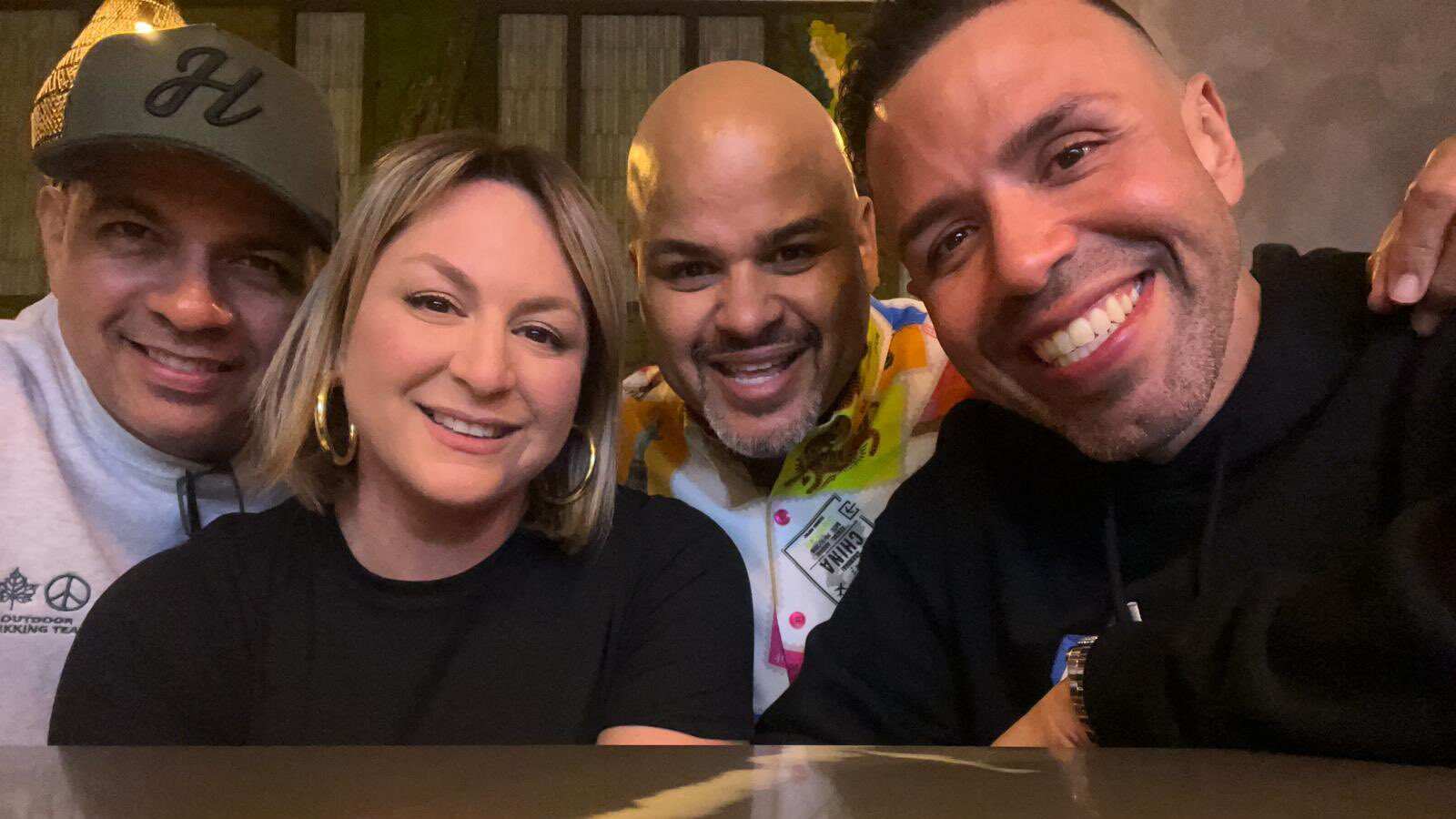 Jorge Pabón “Molusco” y sus compañeros del programa “Molusco y los Reyes de la Punta”