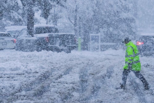 Tormenta invernal complica los vuelos festivos en Estados Unidos