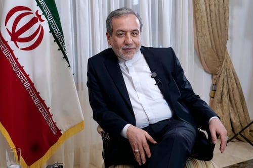 Irán niega reunión con Estados Unidos en Pakistán pese a contactos diplomáticos