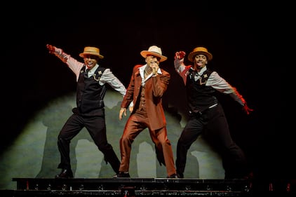 El exponente urbano, Rauw Alejandro, se presentó en el Coliseo de Puerto Rico.