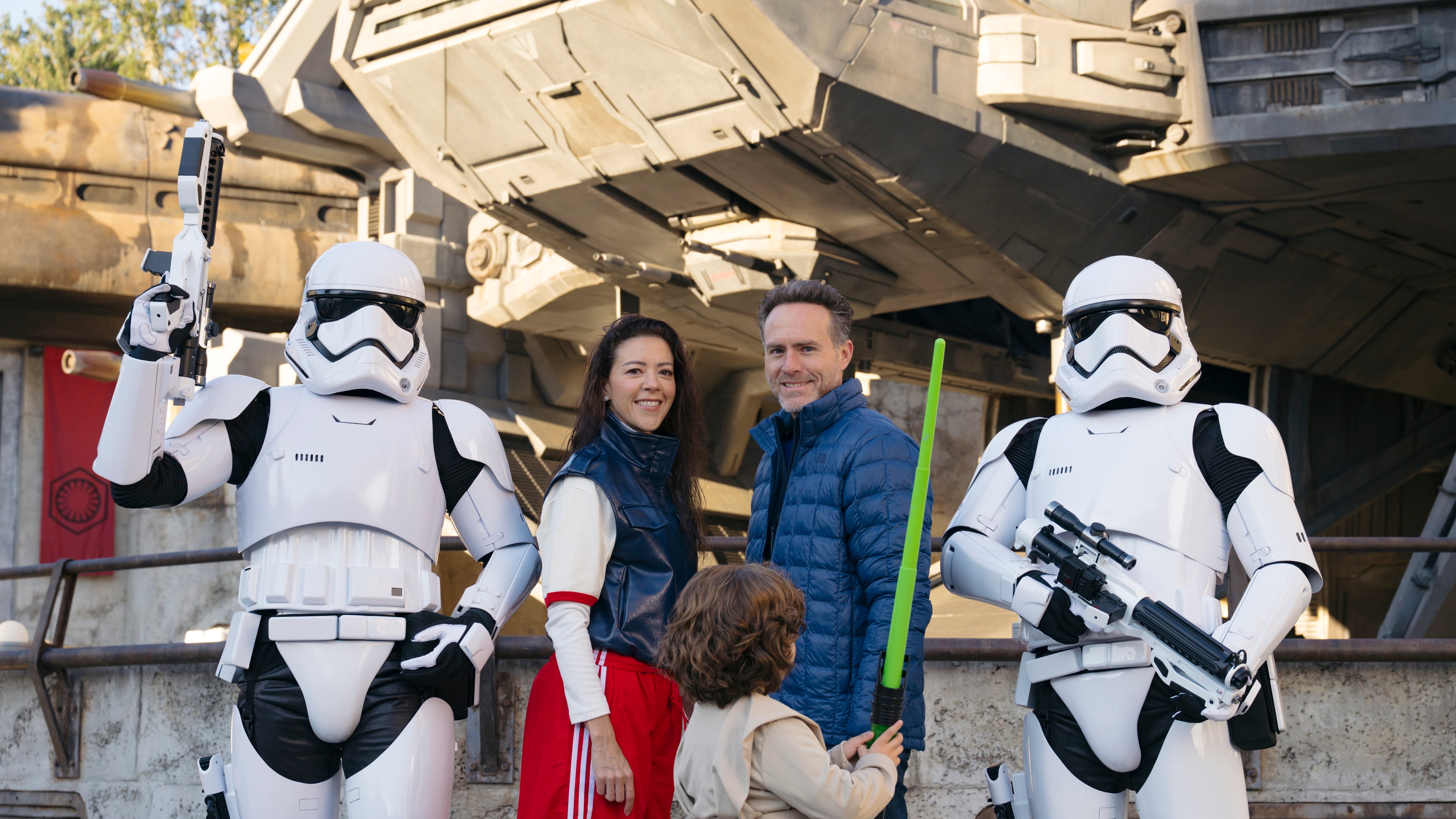 Fernanda Castillo, Erik Hayser y Liam