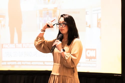 Experta: Puerto Rico debe liderar con empatía en la era de la inteligencia artificial