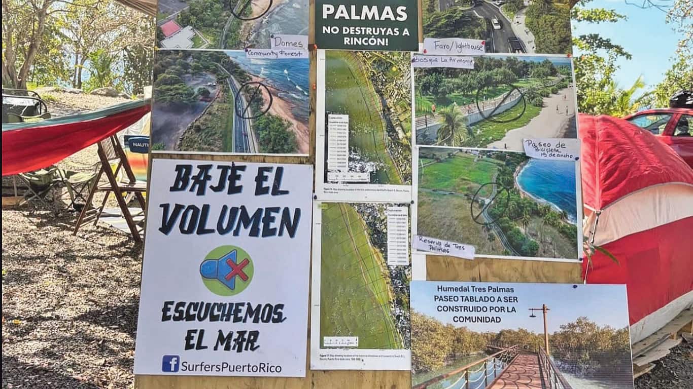 Cartel de protesta en Rincón. Paseo tablado a ser construido por la comunidad. Tres Palmas