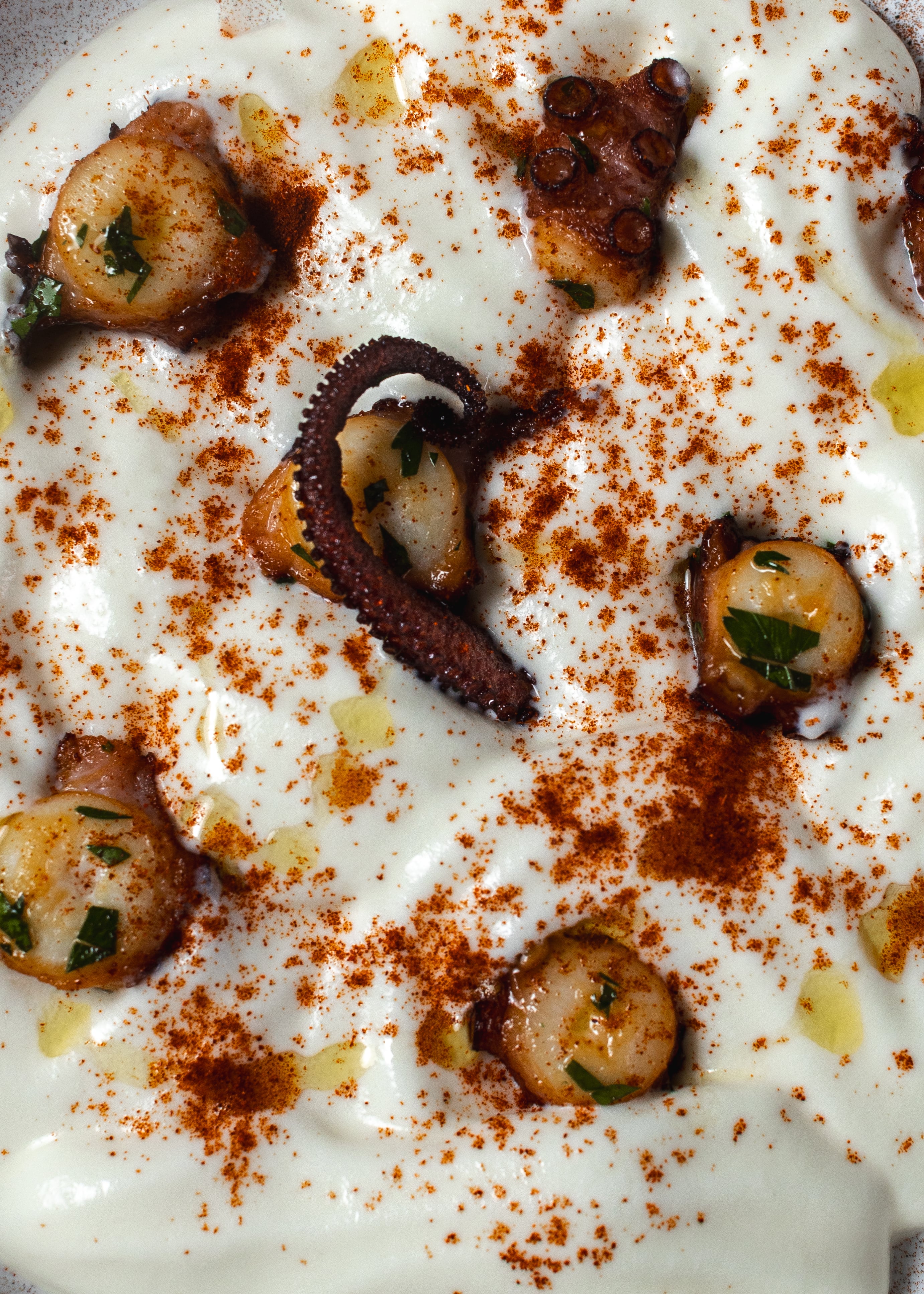 Exquisito ritual de Siete Pescados en el restaurante Andaluz