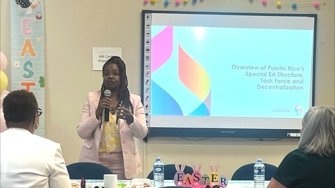 Secretaria de Educación Especial Federal, Vanessa Williams.