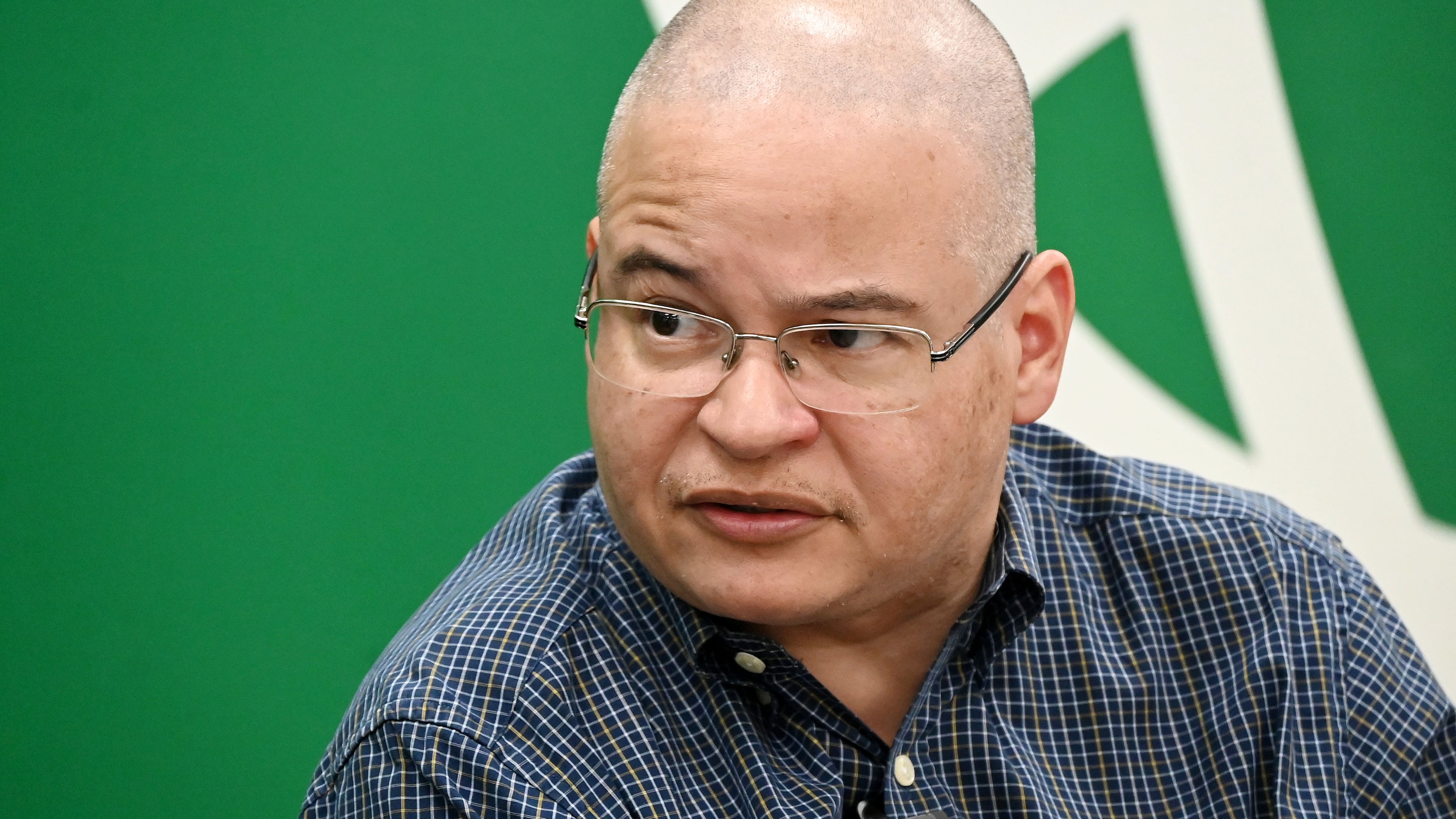 Entrevista al Secretario de Salud, dr. Victor Ramos Otero.