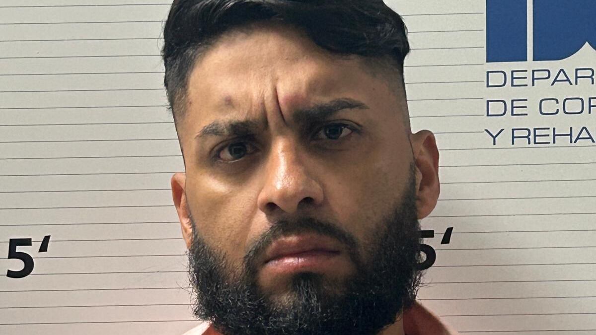 Reynaldo Hernández Balbuena.