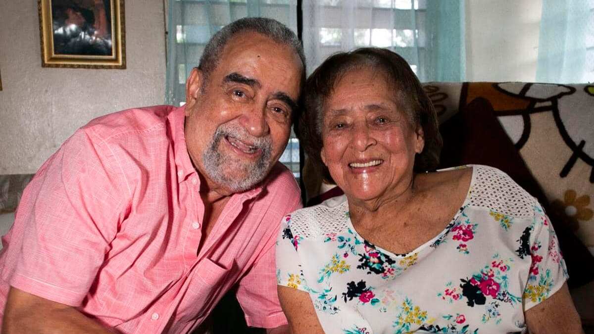 Andy Montañez y su madre Celina Rodríguez.